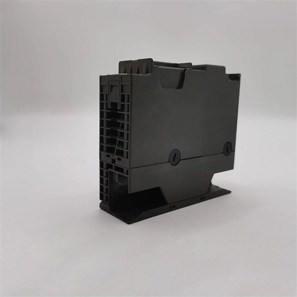 Where should the optical port module be plugged in 
