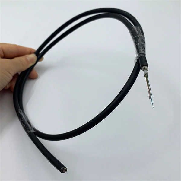 How to connect an optical splitter to a server rack